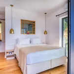 Archangelo Bay On The