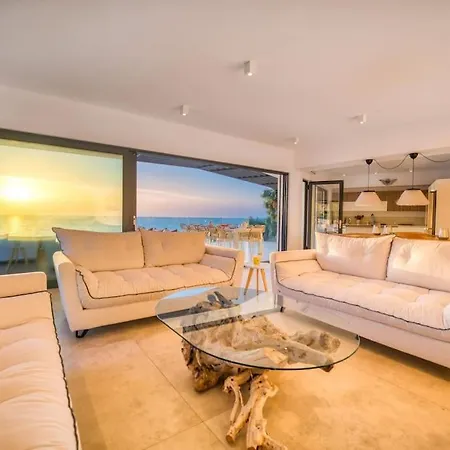 Villa Archangelo Bay On The *