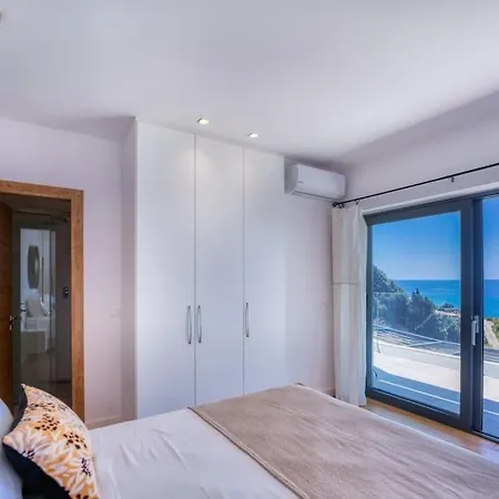 Vila Archangelo Bay On The Paramonas (Corfu)