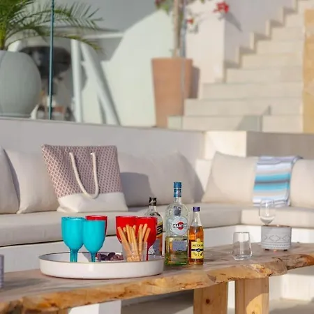 Archangelo Bay On The Vila