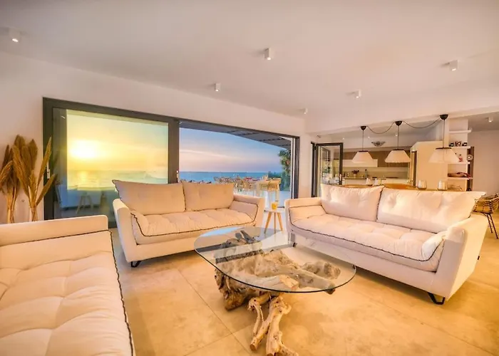 Villa Archangelo Bay On The *