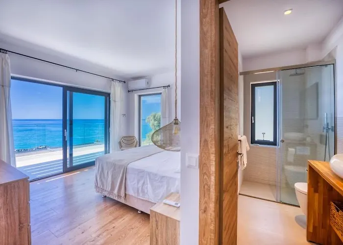 Villa Archangelo Bay On The *