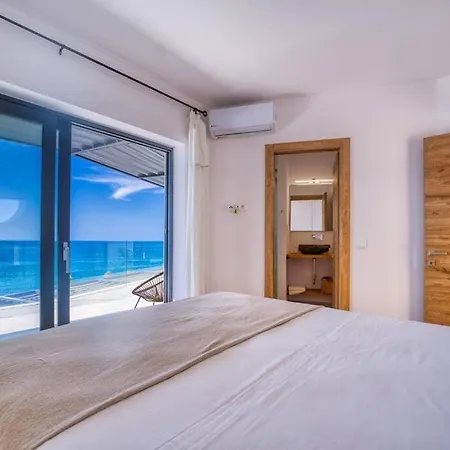 Villa Archangelo Bay On The *