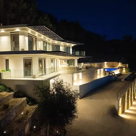 Villa Archangelo Bay On The